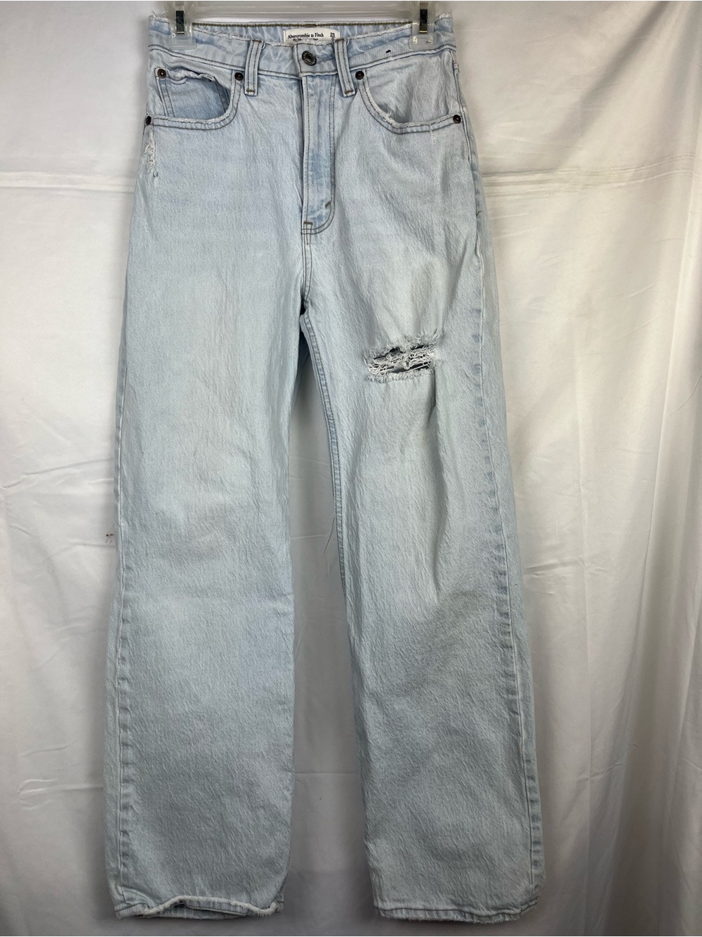 Abercrombie & Fitch Women's High Rise The '90s Relaxed Jeans Light Wash 0